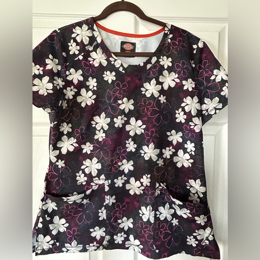 Dickies Scrub Top